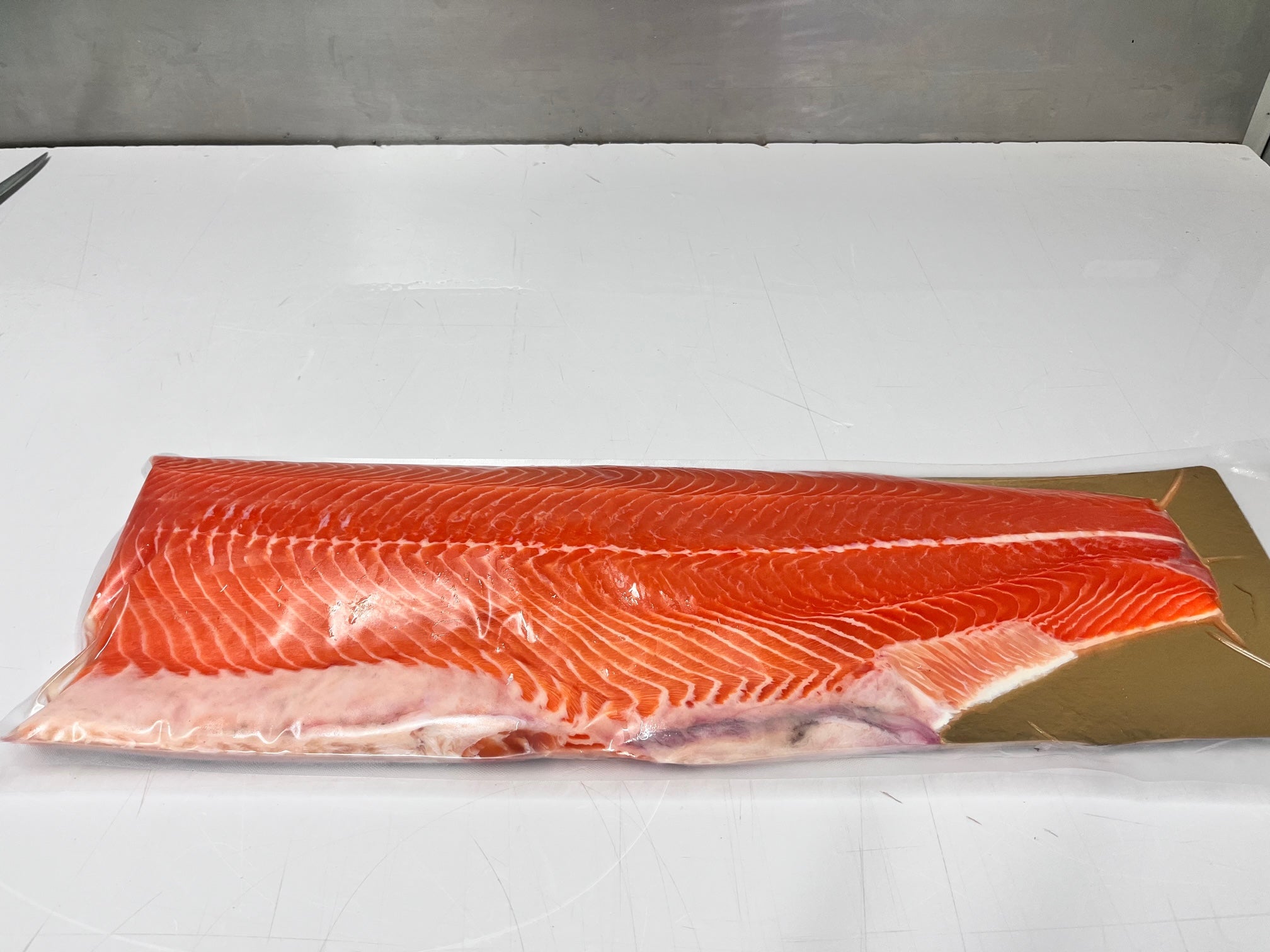 FRESH  NORWEGIAN SALMON FILLETS